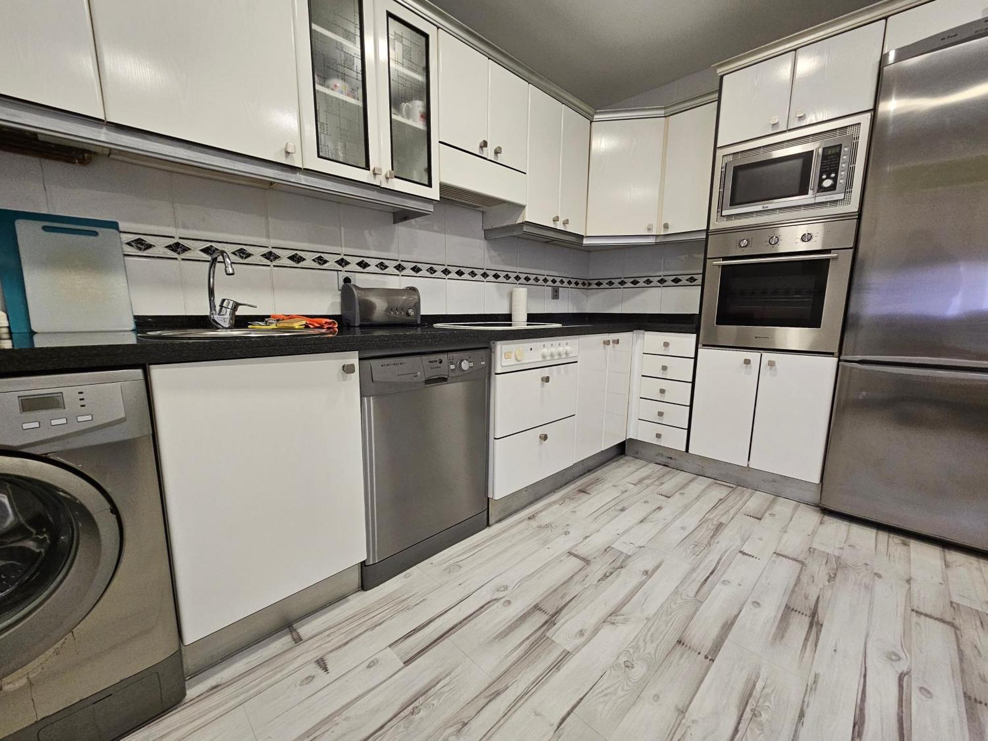 127A Apartamento 3 Habitaciones Cerca De La Playa Gijón Exteriör bild